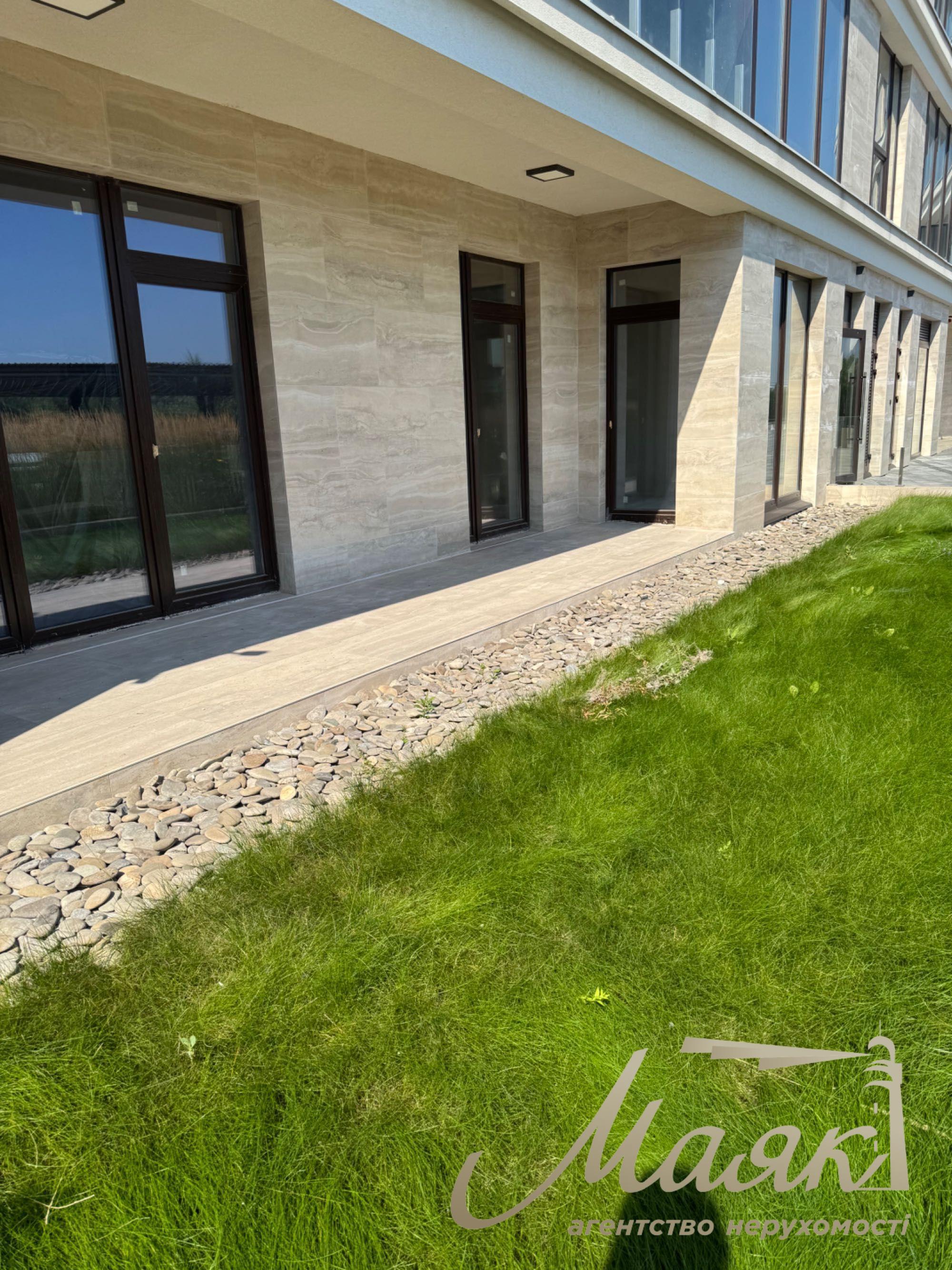 For sale apartment with terrace in LCD "Park Lake City" with a lake, Podgortsy, Kyiv region.