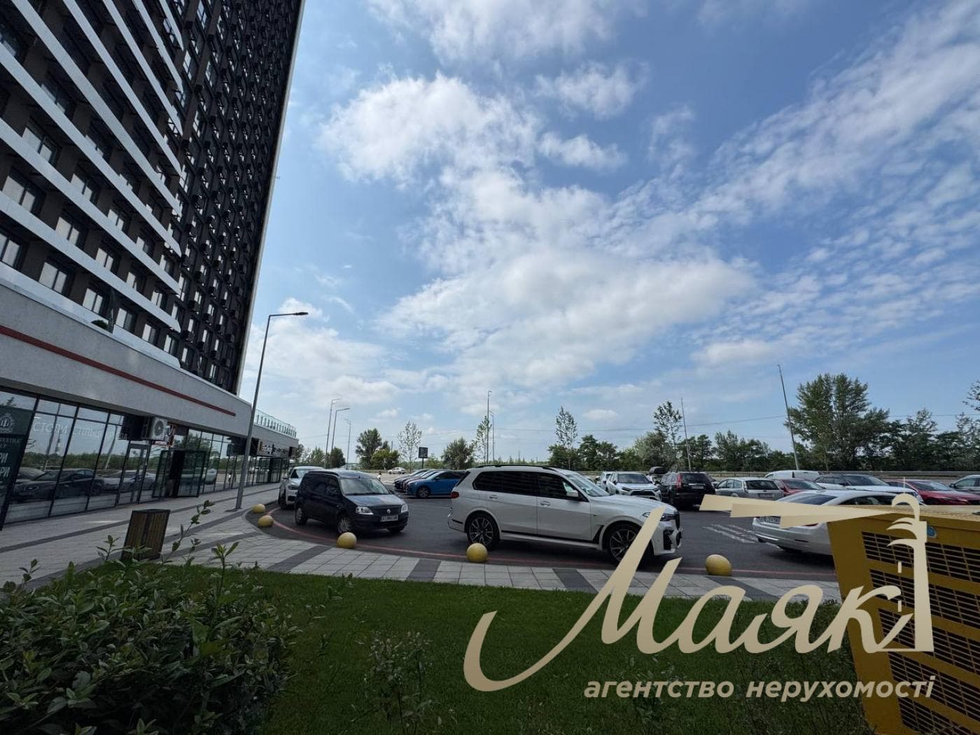 Аренда фасадного помещения 171м2, ЖК Great