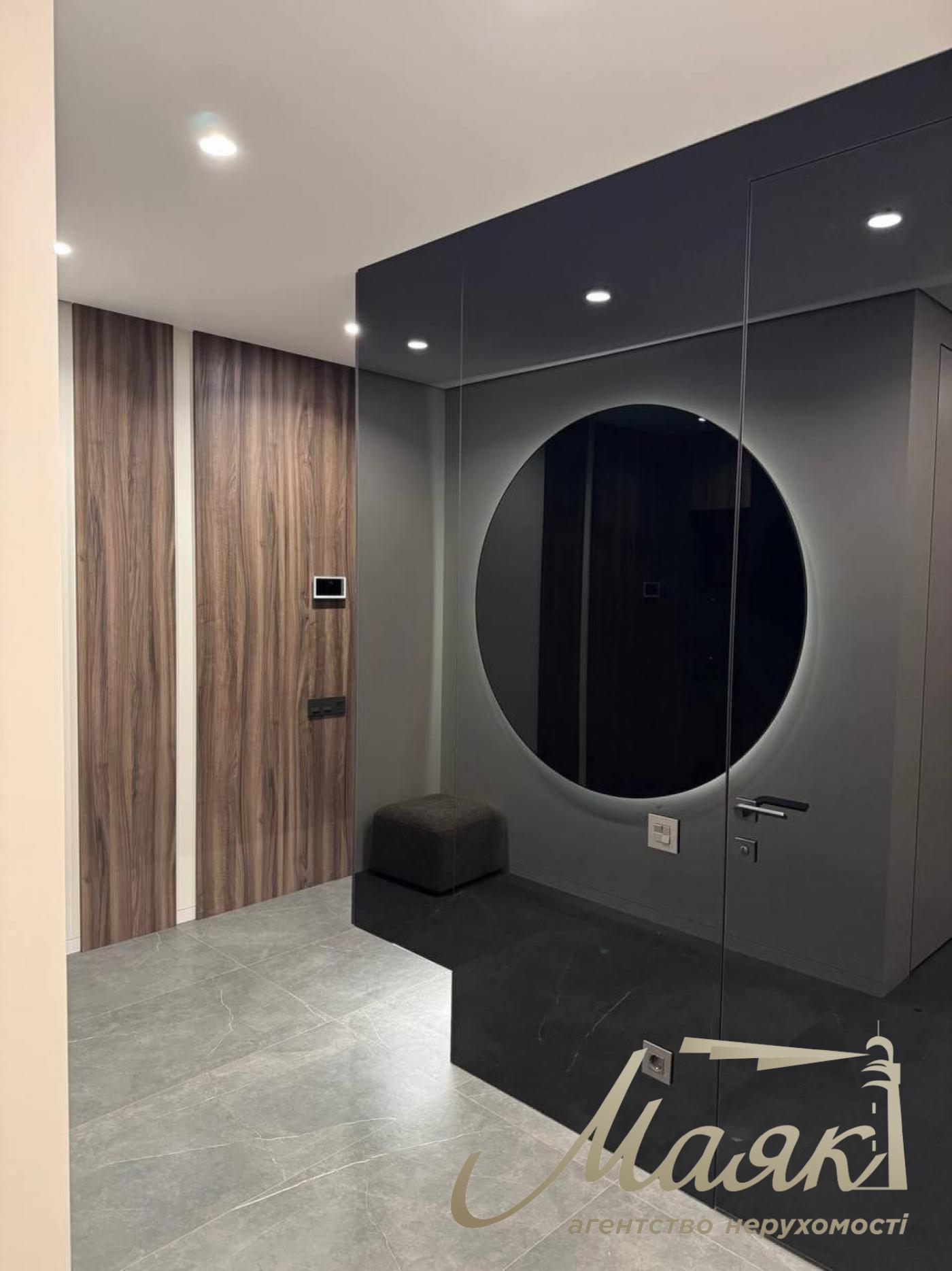 Продаж 2 кімнатної квартири, 80м2, Французький квартал 2, вул. Джона Маккейна.