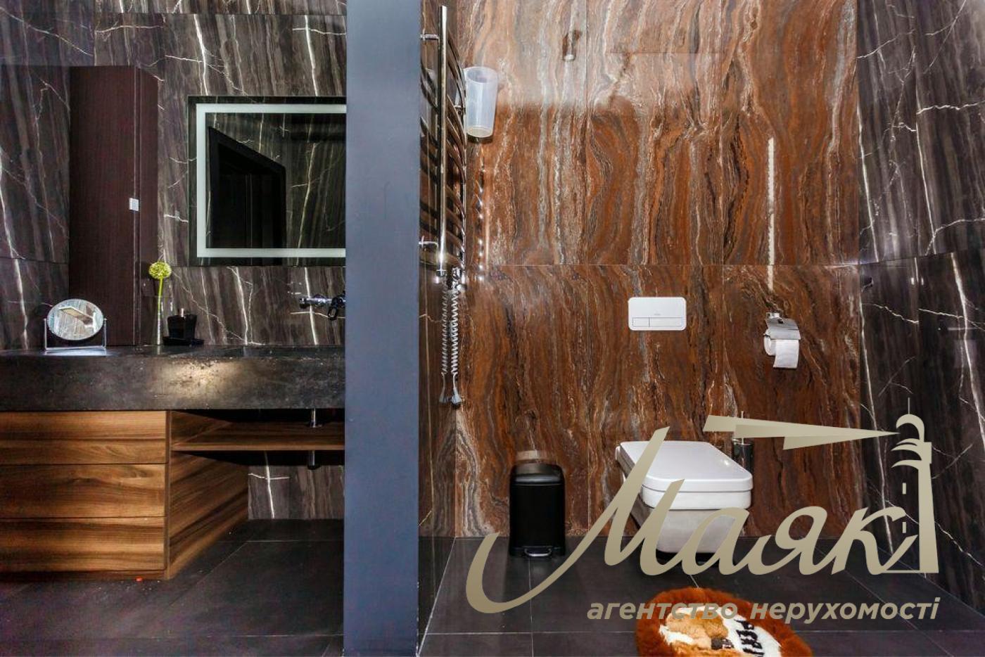 Продаж 2-поверхового будинку 210м2 с.Підгірці, Романків