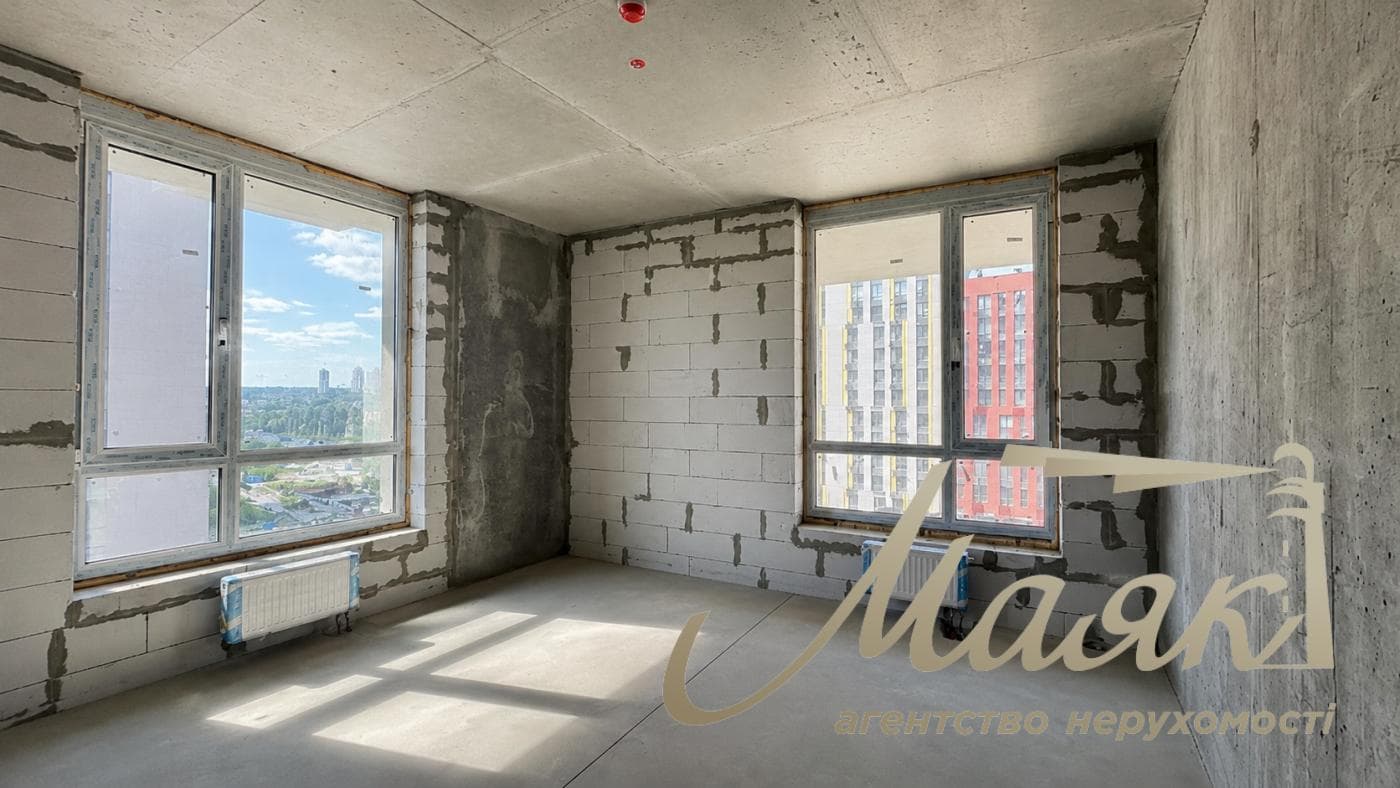 35.4 m² apartment with a view for sale in the Svitlo Park residential complex; the building is completed; courtyard view; Vydubychi Metro Station; Holosiivskyi District