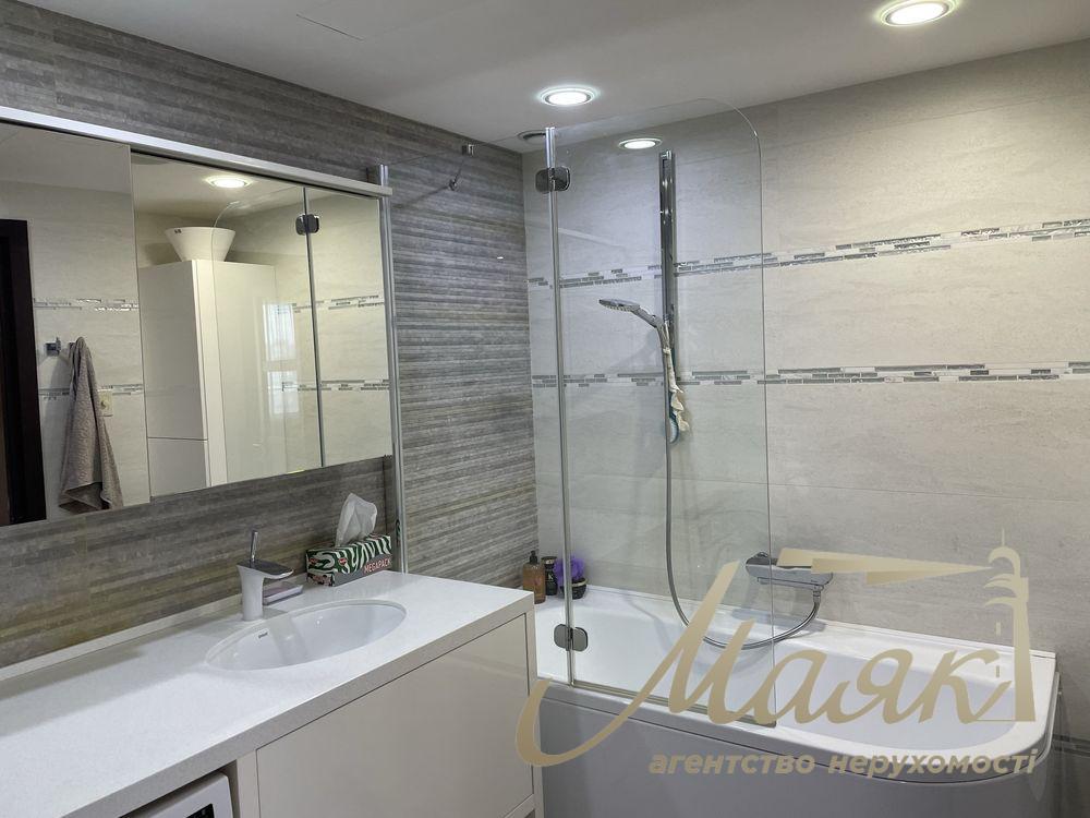 Rent 3 k apartment in Park Avenue Residential Complex, 95 sq.m., Pecherskiy district