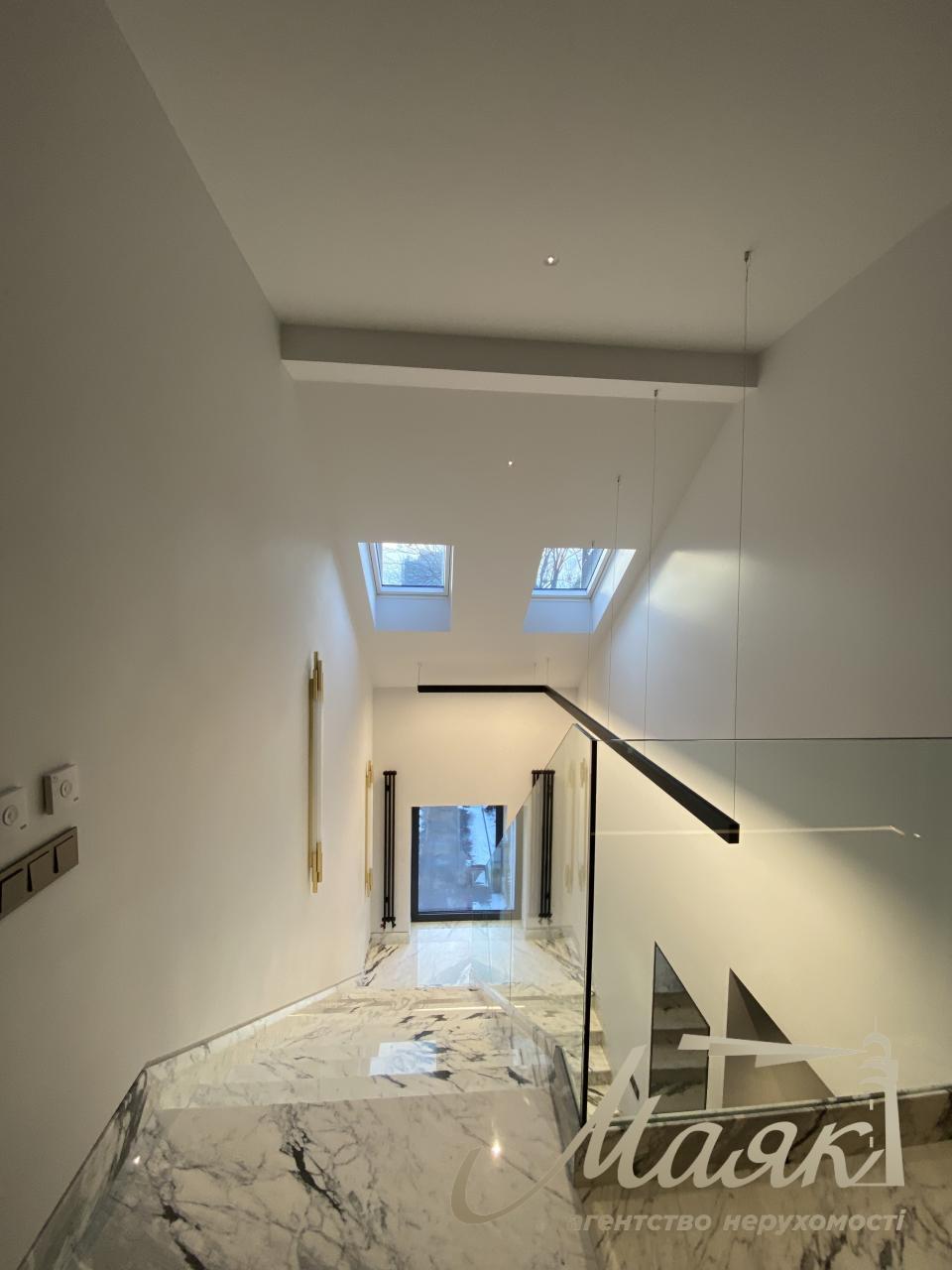 Продажа  апартаментов в историческом центре ул. Богомольца 278м2