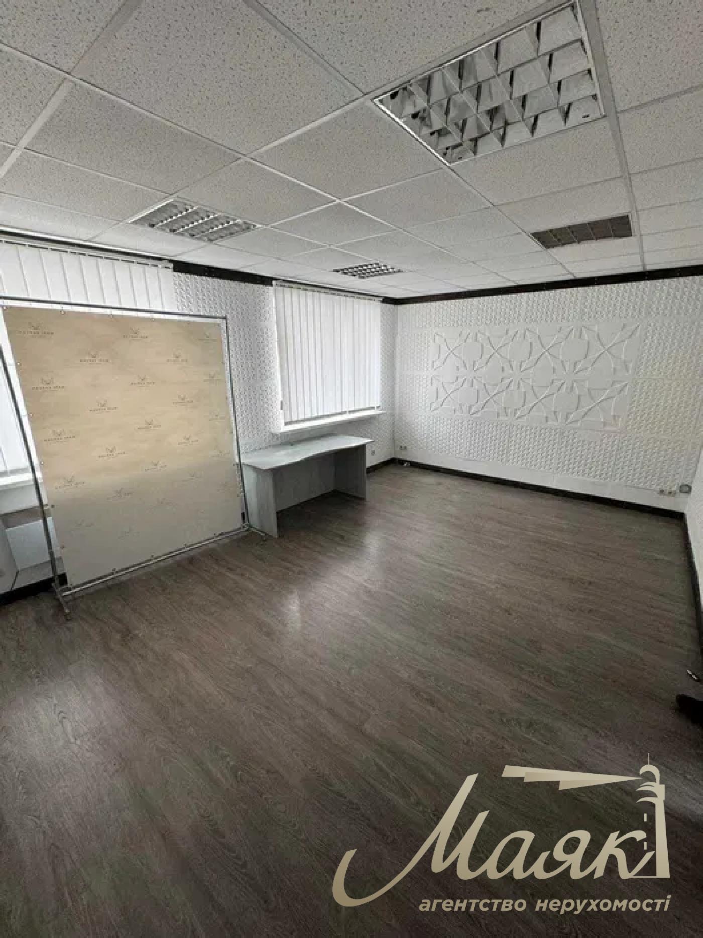 Rent of facade premises in the center, Glubochitskaya street 16, Lukyanovskaya metro station