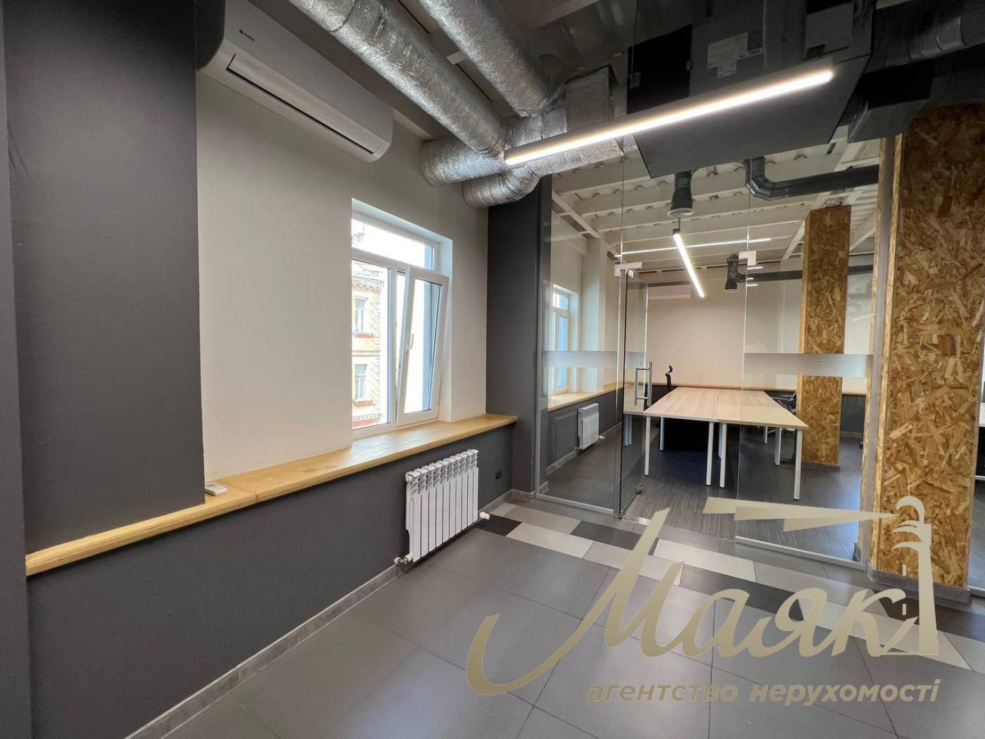 Оренда мебльованого офісу 330м2 на Львоській площі