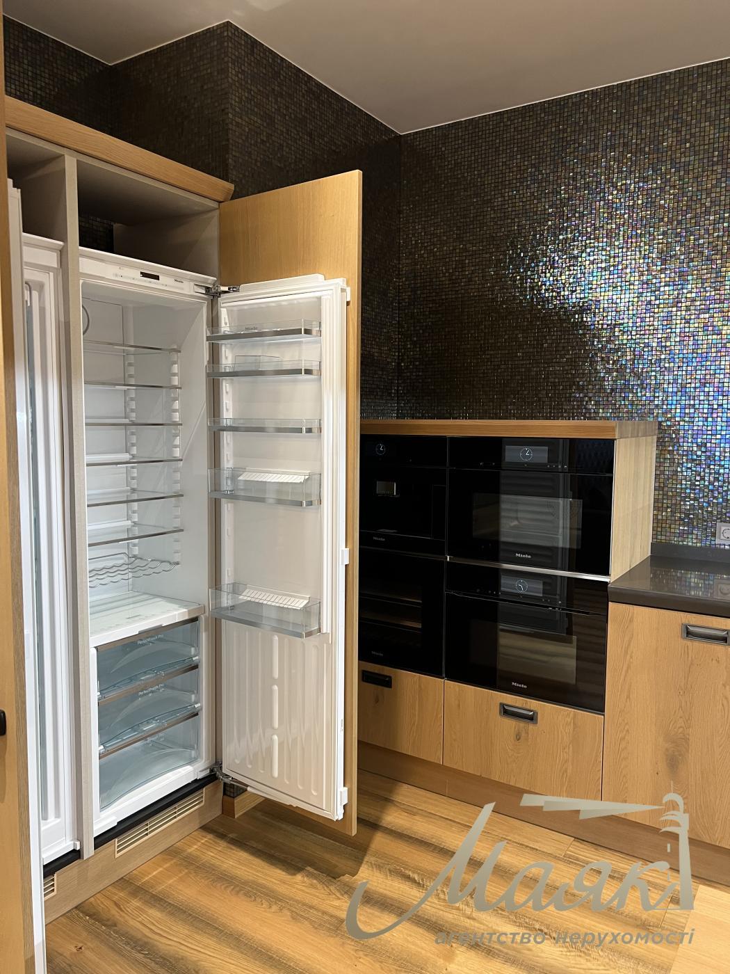 Продаж 4к квартири в ЖК Skyline Residence, по вул. Євгена Коновальця 26-А