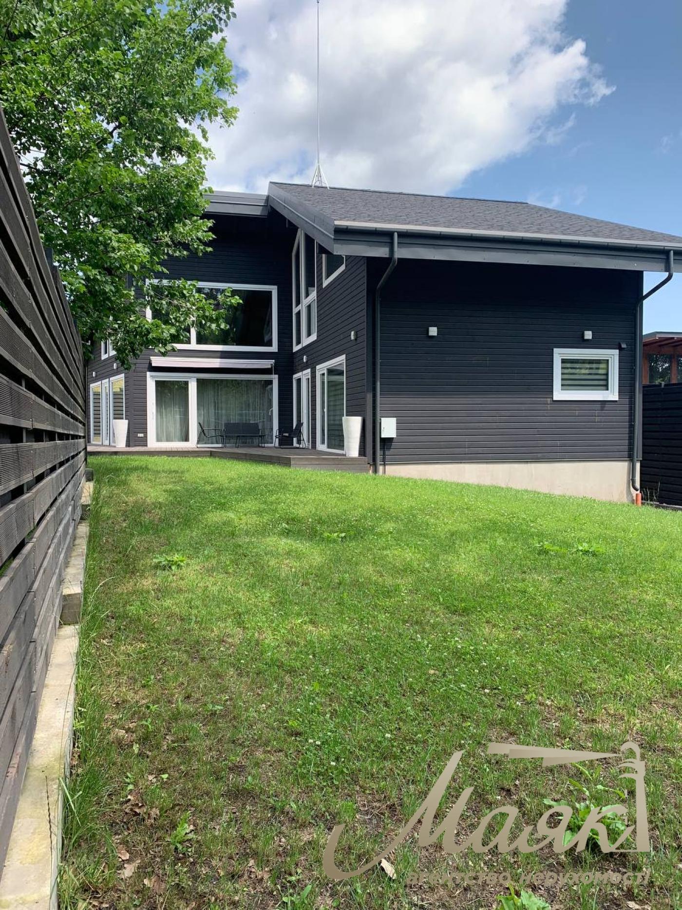 House for rent in Lesniki village near the prestigious Equides Club and Golf Club