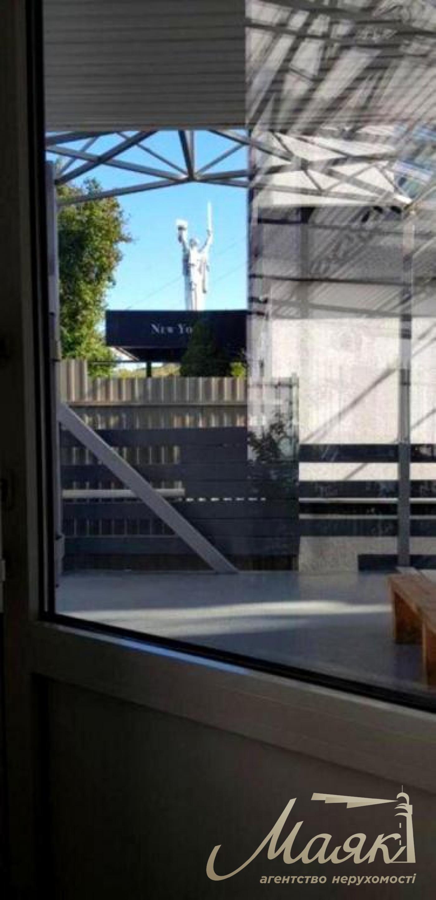 Оренда комерційної будівлі 600 м.кв. Печерський р-н