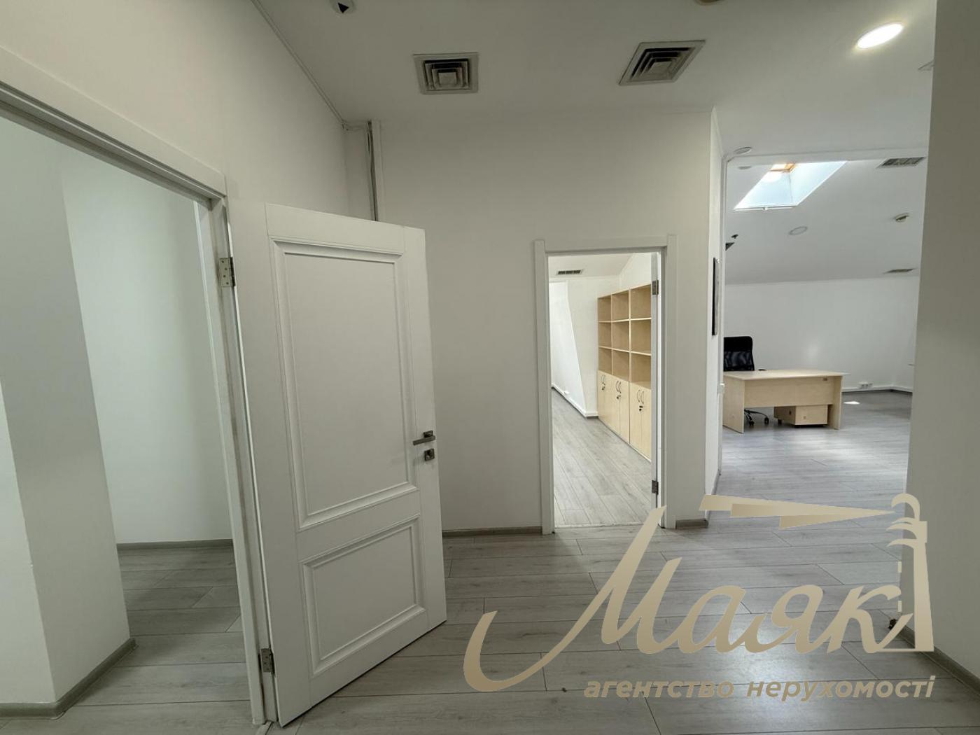 Аренда современного офиса 92 м² , ул. Большая Васильковская, Киев