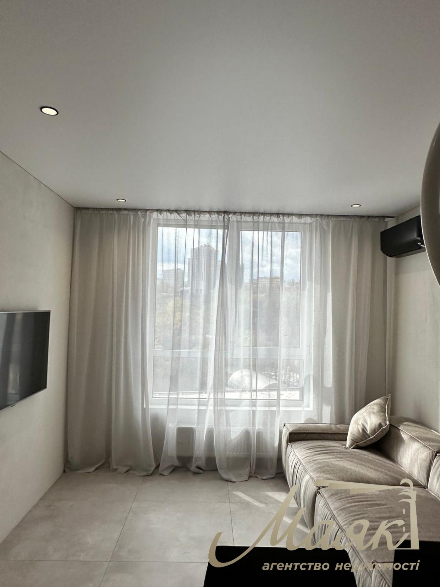 Оренда 1-кімнатної квартири 48м2 ЖК Podil Plaza вул. Глибочицька 73