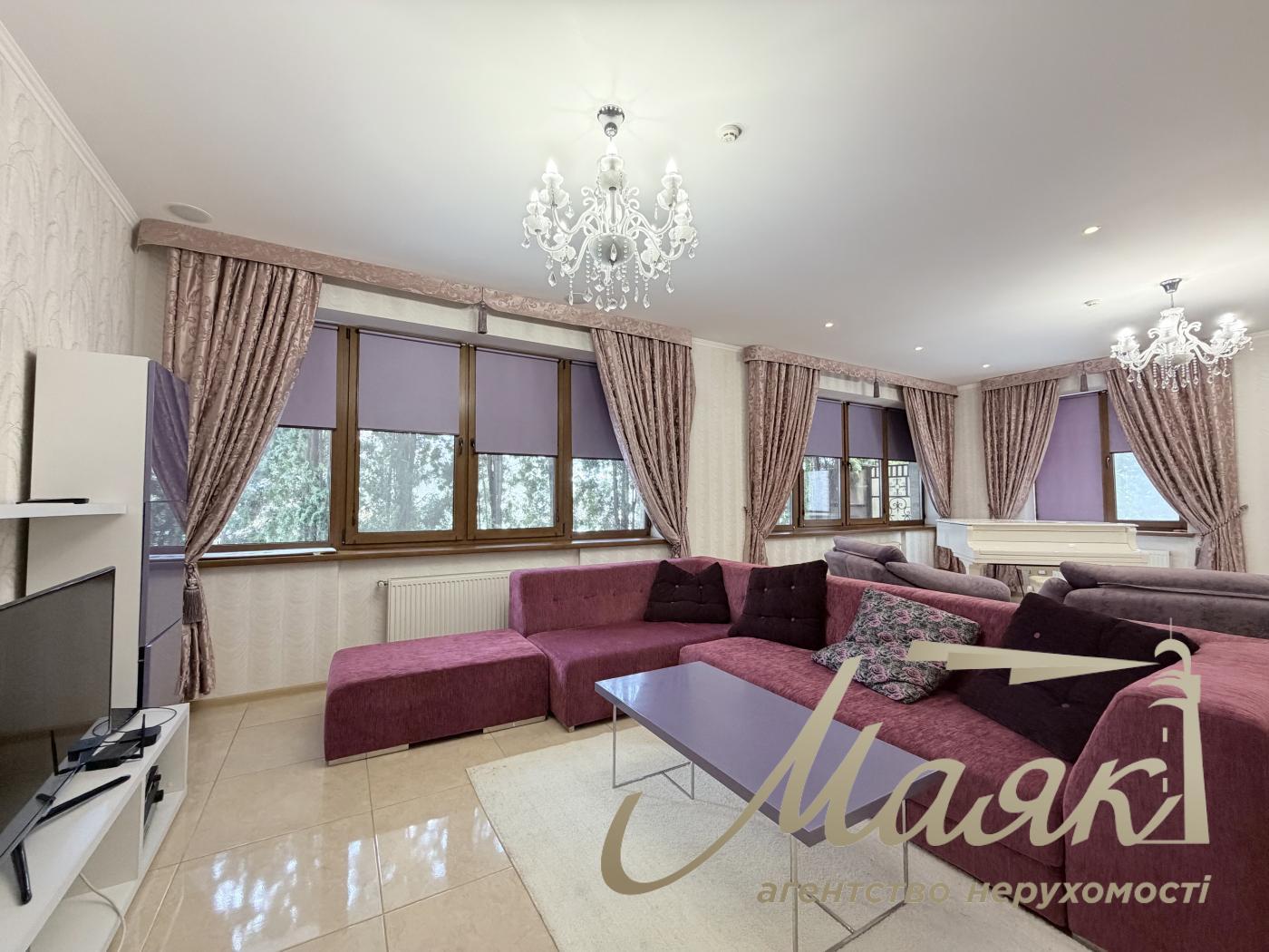 Rent 2-storey house 220m2 in. Ivankovici/Kruglyk, KG "Maetok"