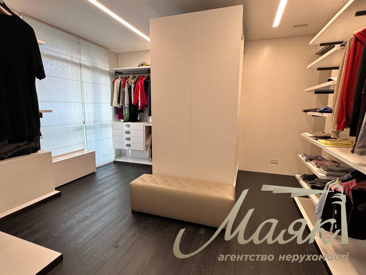 Продаж пентхауса 262 м2 у престижному ЖК Новопечерские Липки, ул. Драгомирова/Верхогляда, Печерский район, Киев