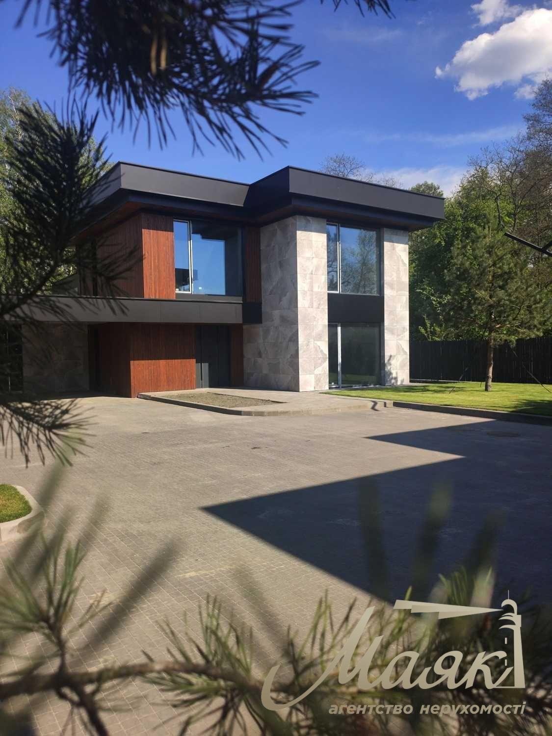 Продажа современных коттеджей 270м2 в КГ "Marea Club" с. Романков