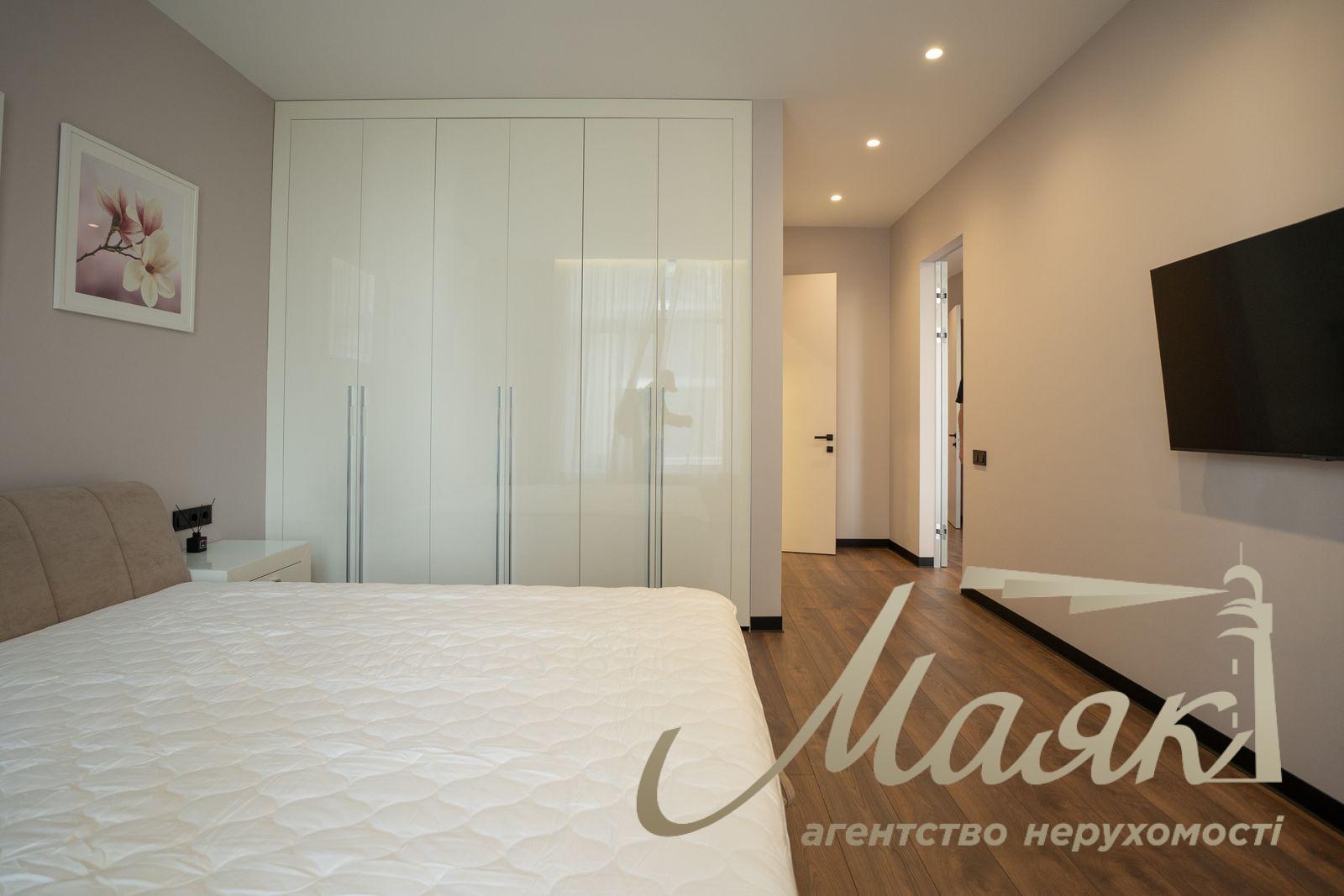 Оренда 2х-кімнатної квартири 102м2 в ЖК Новопечерські липки, вул.Андрія Верхогляда 17-В. (Михайла Драгомирова)