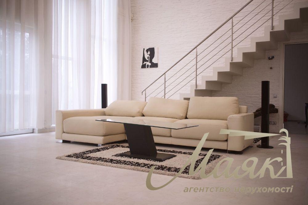 Продаж 2-х поверхового будинку 250 м², Хотів