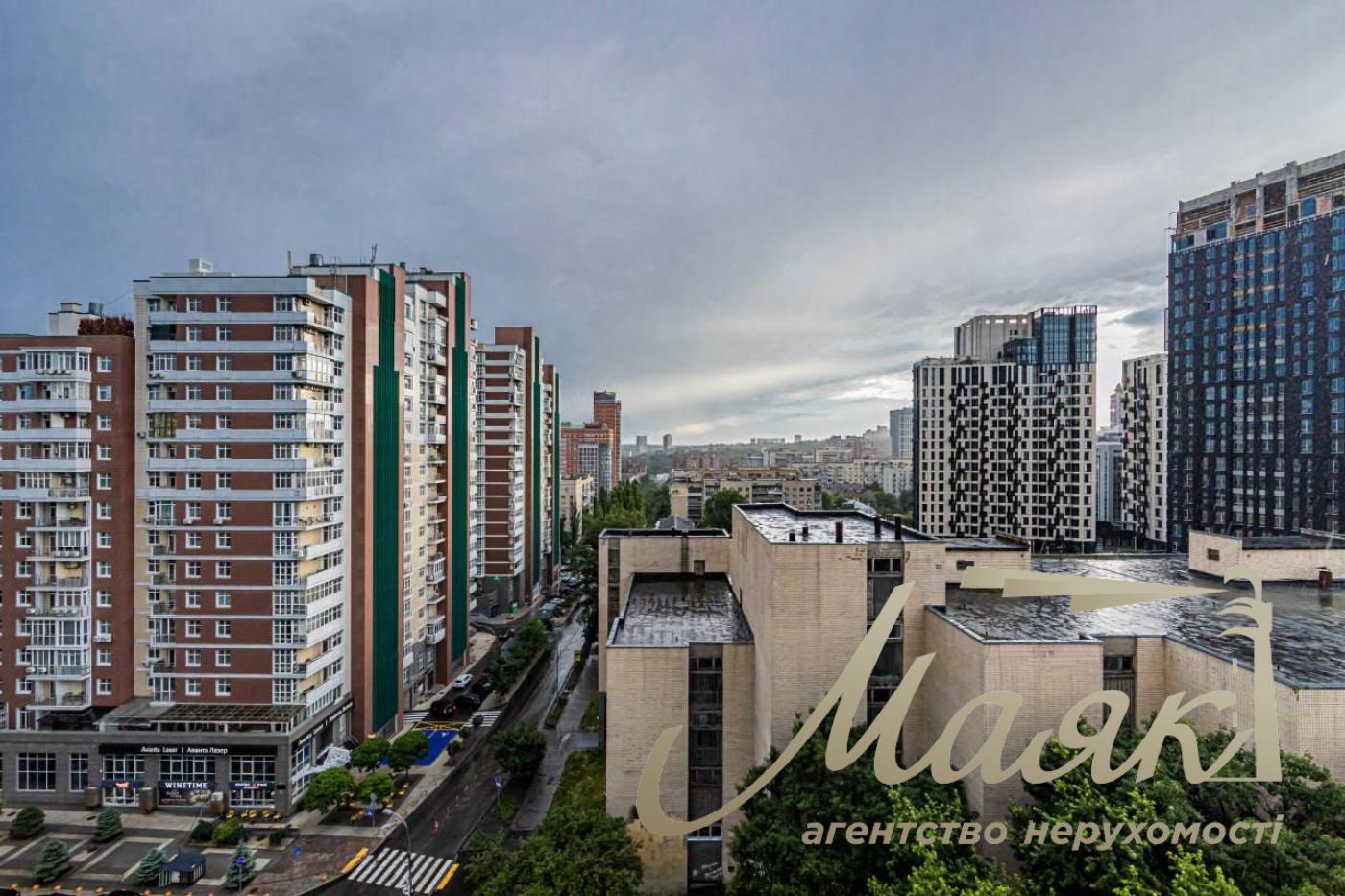 Продажа квартиры 65 кв.м в ЖК Бульвар Фонтанов|Печерск