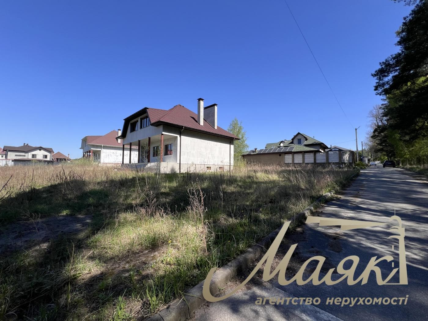 Capital brick house for sale 270m2 near Kiev, Novoobukhivske direction