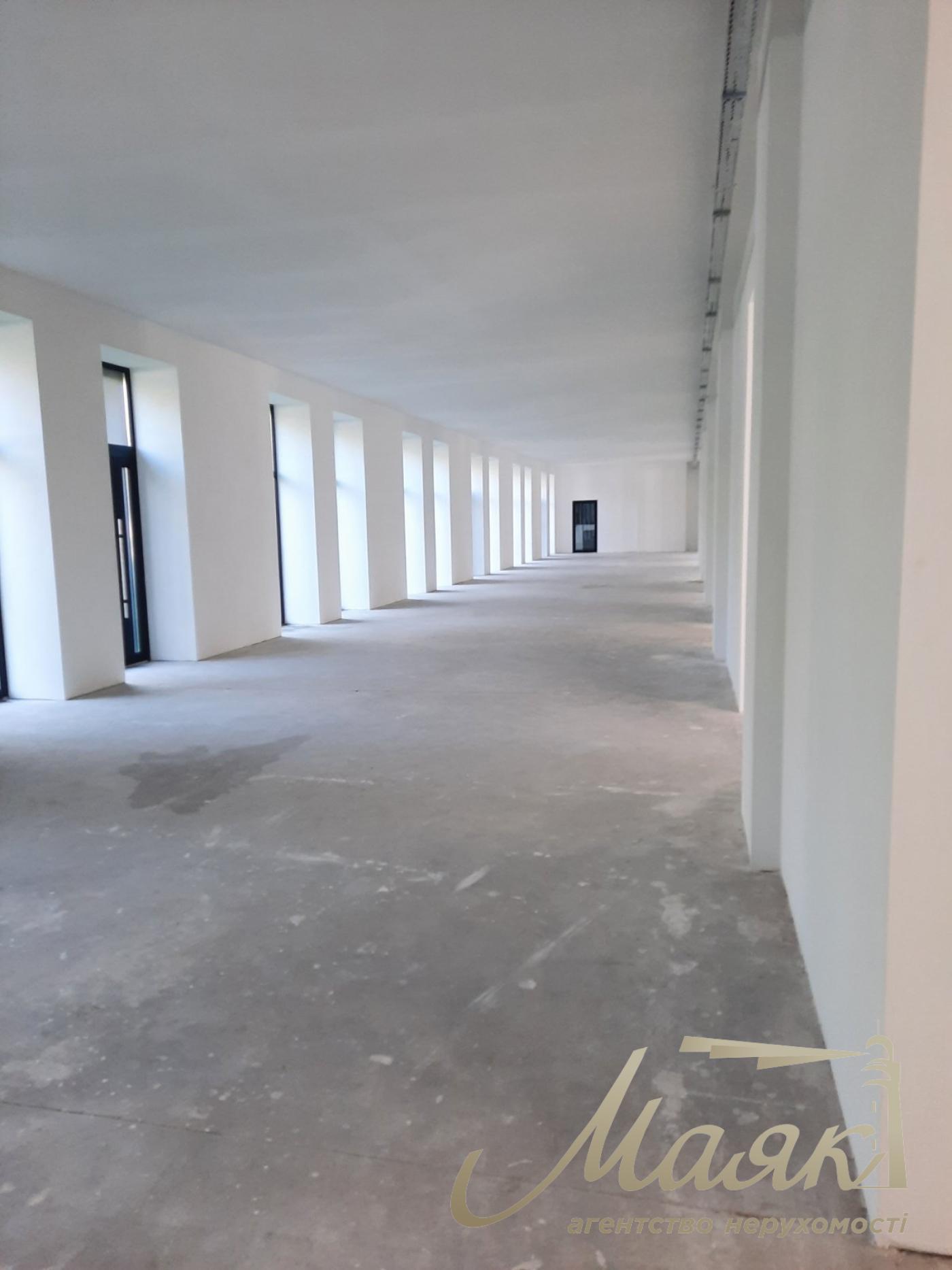 Аренда коммерческого помещения 548м2 в БЦ, м. Васильковская