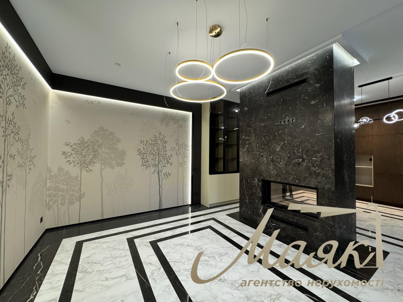 Продажа дома 286 м2  в с.Ходосовка КГ ВИТАГРАД