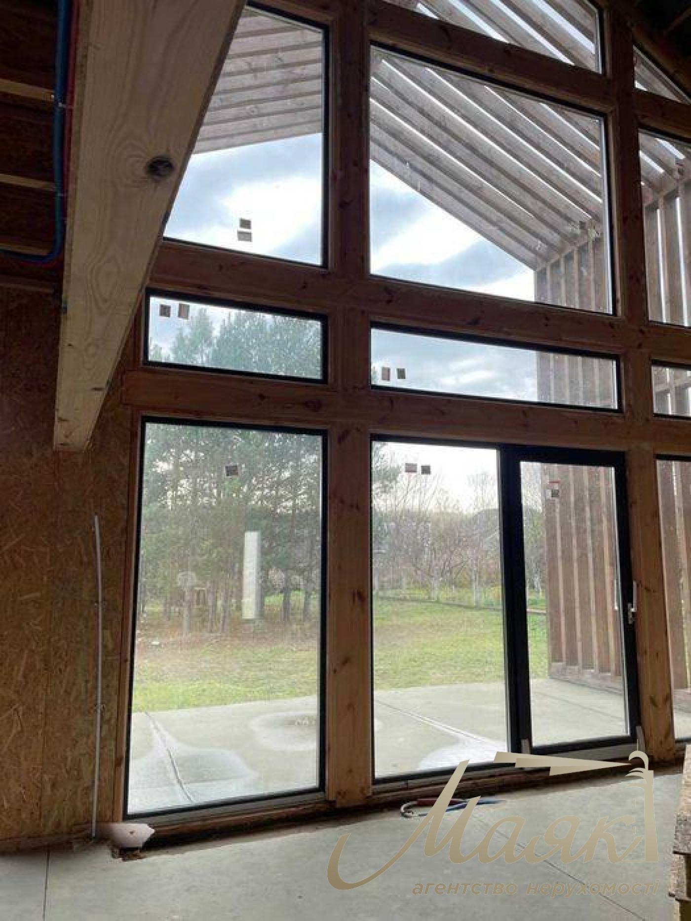 Продаж 2-поверхового будинку в Голосіївському районі Києва 252 м2, Чапаєвка, Лисоводна