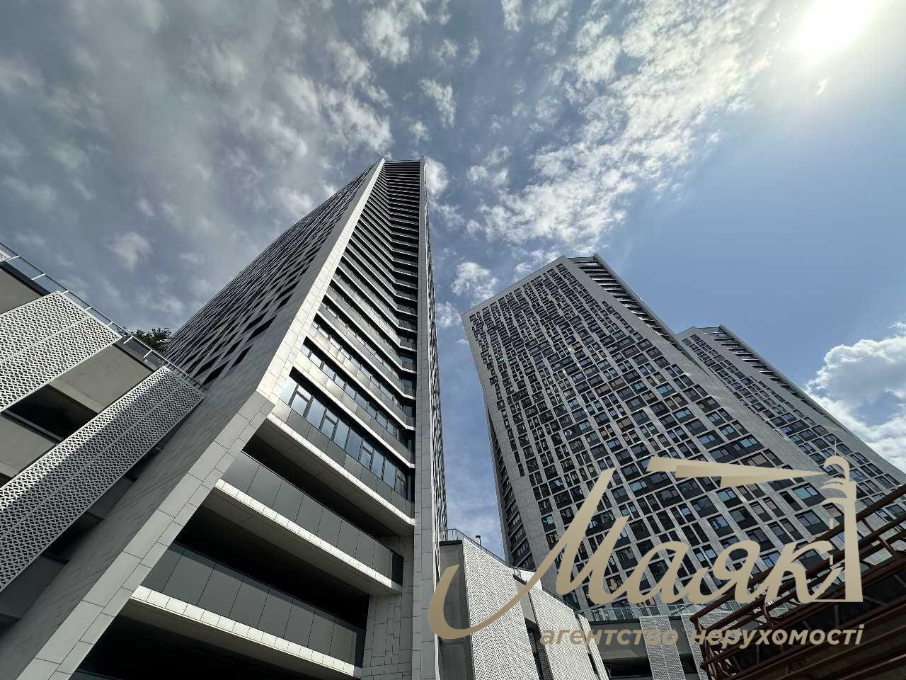 Аренда фасада 120м2 ЖК Манхеттен Сити, КПИ