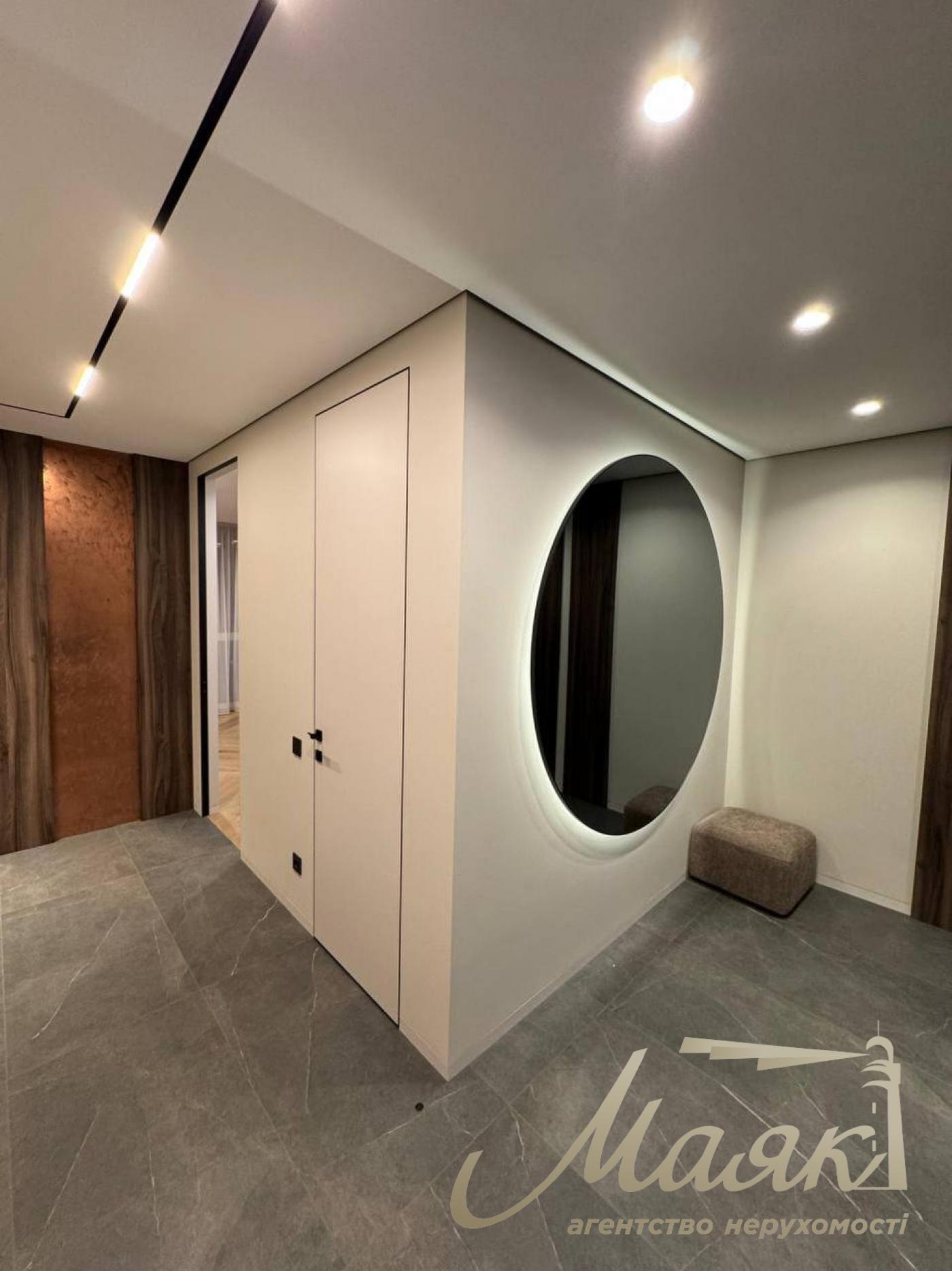 Продаж 2 кімнатної квартири, 80м2, Французький квартал 2, вул. Джона Маккейна.