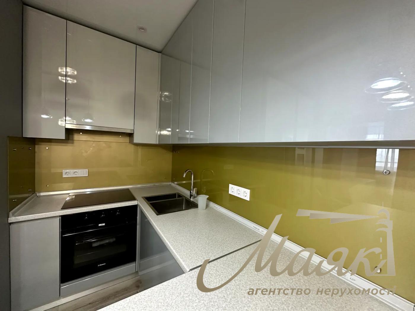 Аренда 3-х комнатной квартиры в ЖК Серебреная Башня, ул.Белорусская 36-А, Шевченковский район.