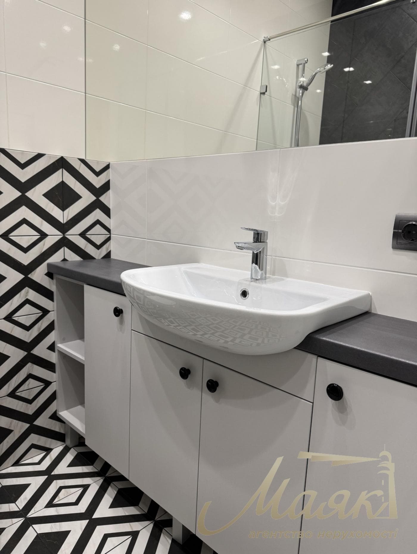 Rent 1k apartment in LCD Kador, 47 m, Pechersky district, Generators for all