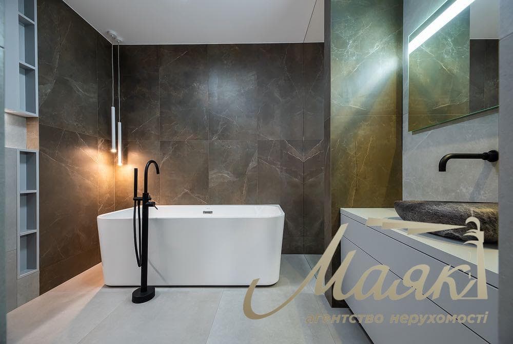 Продаж 3-кімнатної квартири в ЖК Central Park. Печерський район