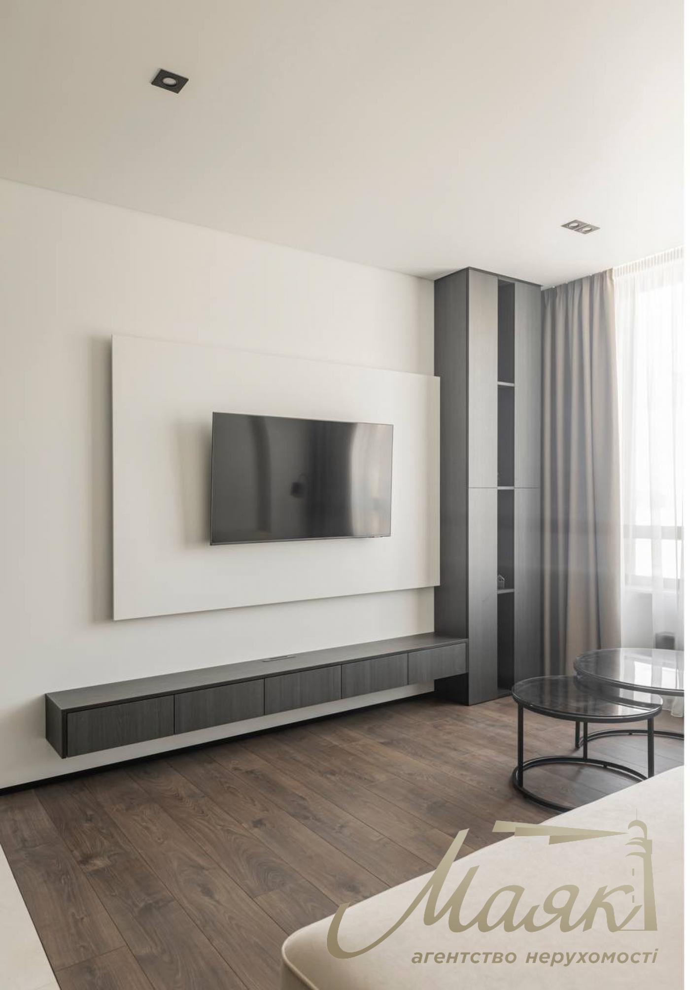 Rent 1-bedroom apartment in Fine Town Residential Complex, Salutnaya Street 2