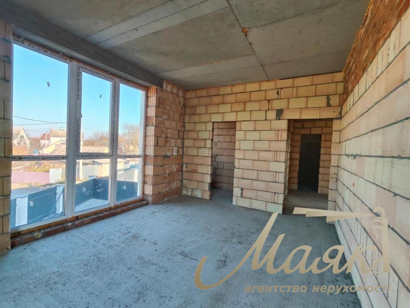 Продаж сучасного 2-поверхового будинку 200 м² на ділянці 8 соток, 5 хвилин від набережної в СМТ Козин/Конча заспа