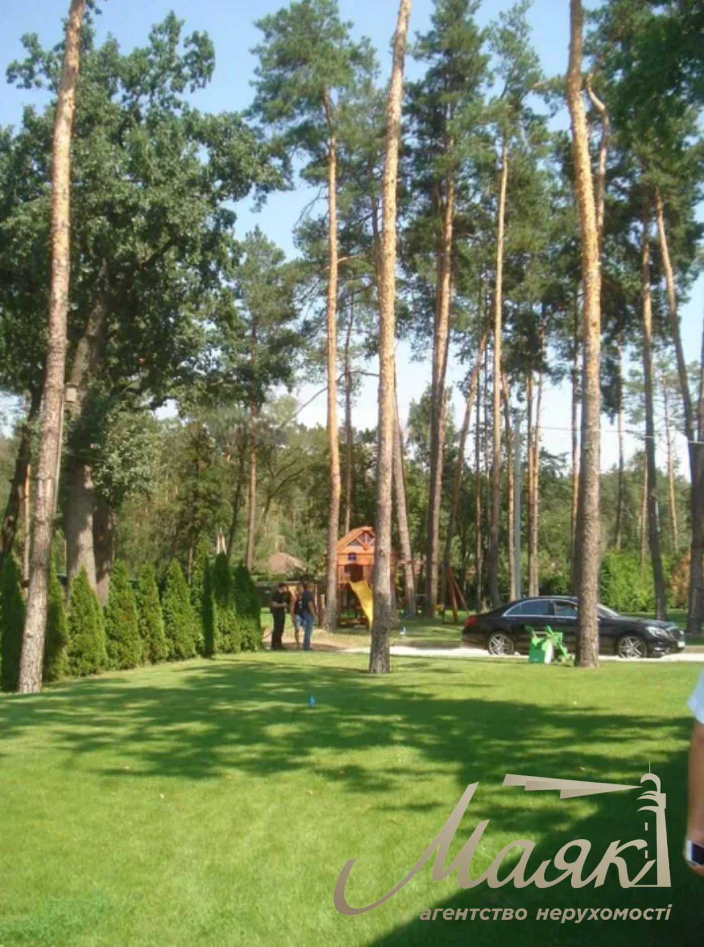 Оренда затишного будинку 280м2 з видом на озеро в Конча-Заспі, Хутір Мрігі.