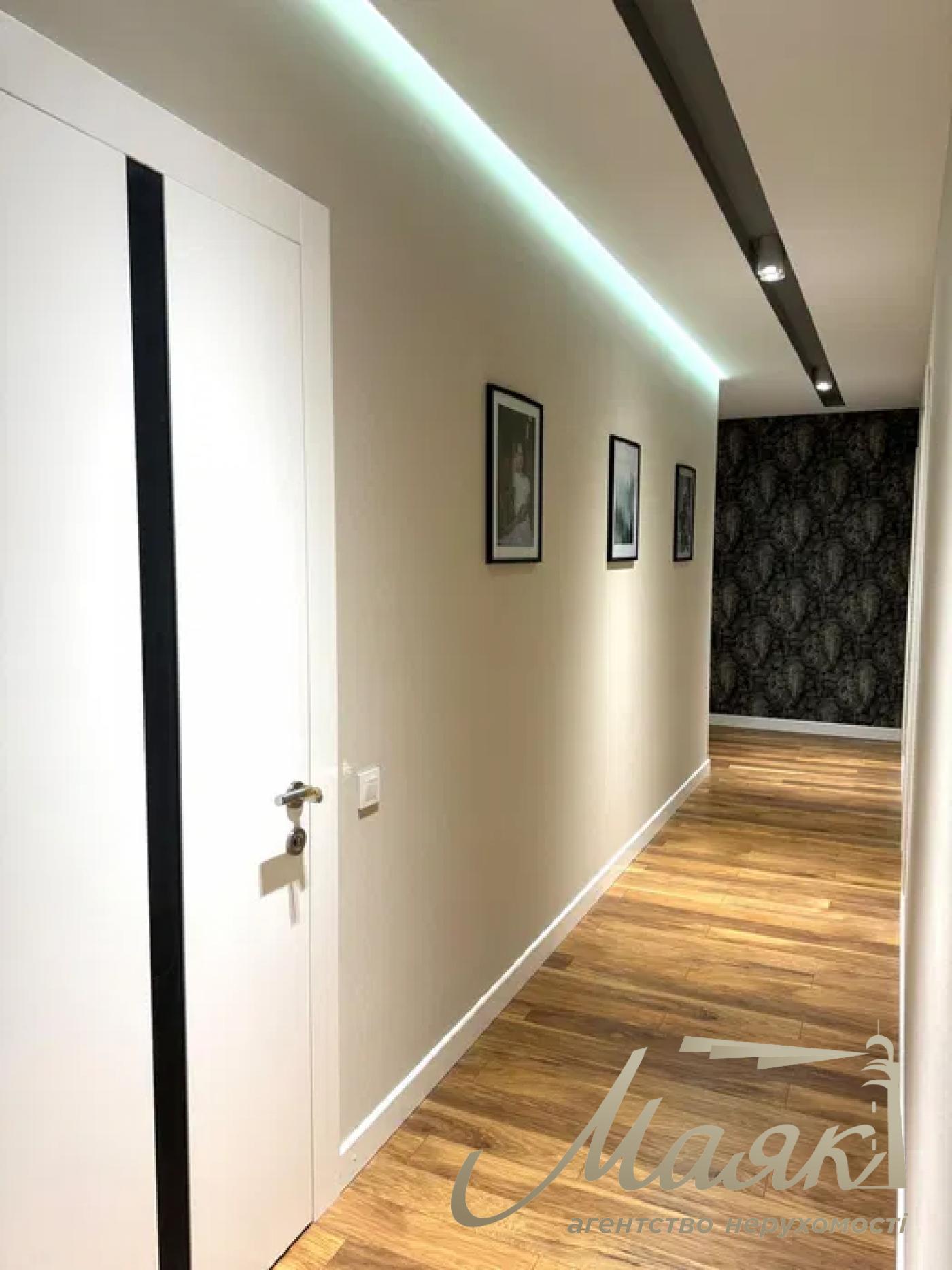 Продаж 4к квартири ЖК Молодіжний Квартал, вул. Чавдар, Осокорки