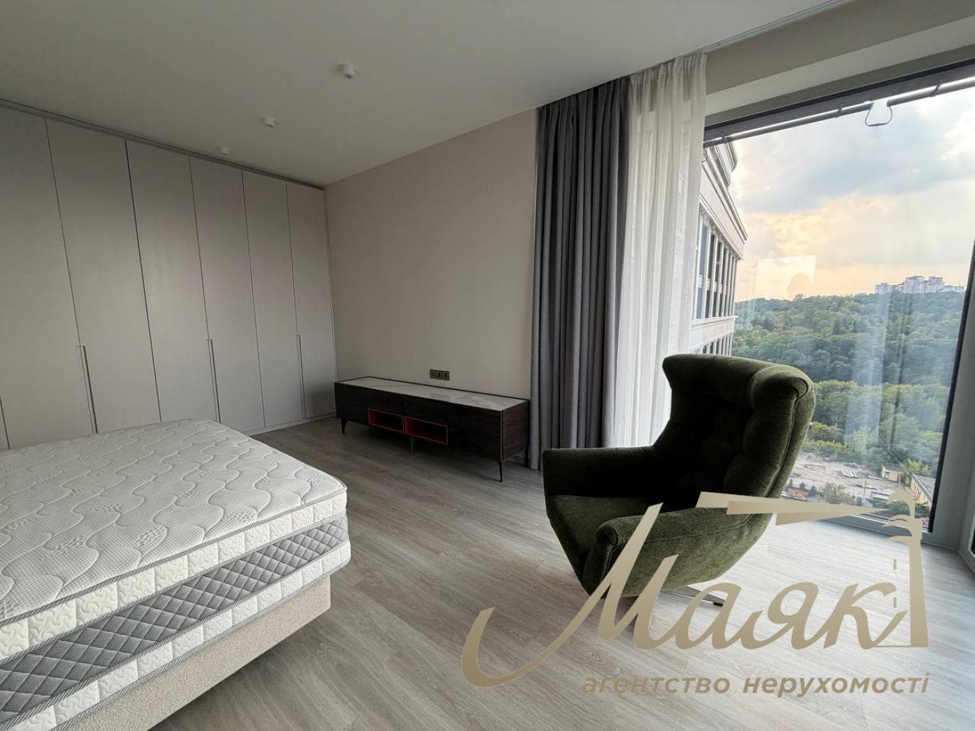 Оренда 3-кімнатної квартири у ЖК Atlantic Residences, вул. Антоновича, 118, Центр