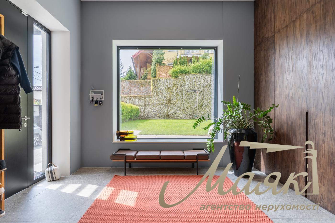 Продаж будинку на Батиєвій горі з розкішним краєвидом, Київ, Центр.