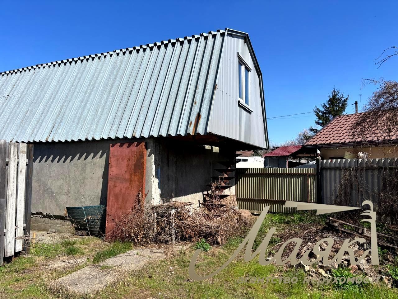 Продажа дома 137м2 у воды в Голосеевском районе, Остров Водников, Островная ул., 23