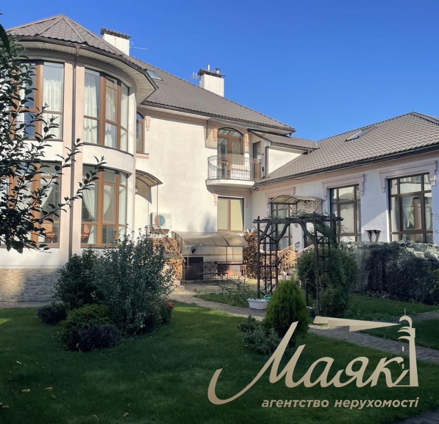 Продаж будинку 500м2 з басейном 15 соток землі в с. Віта-поштова.