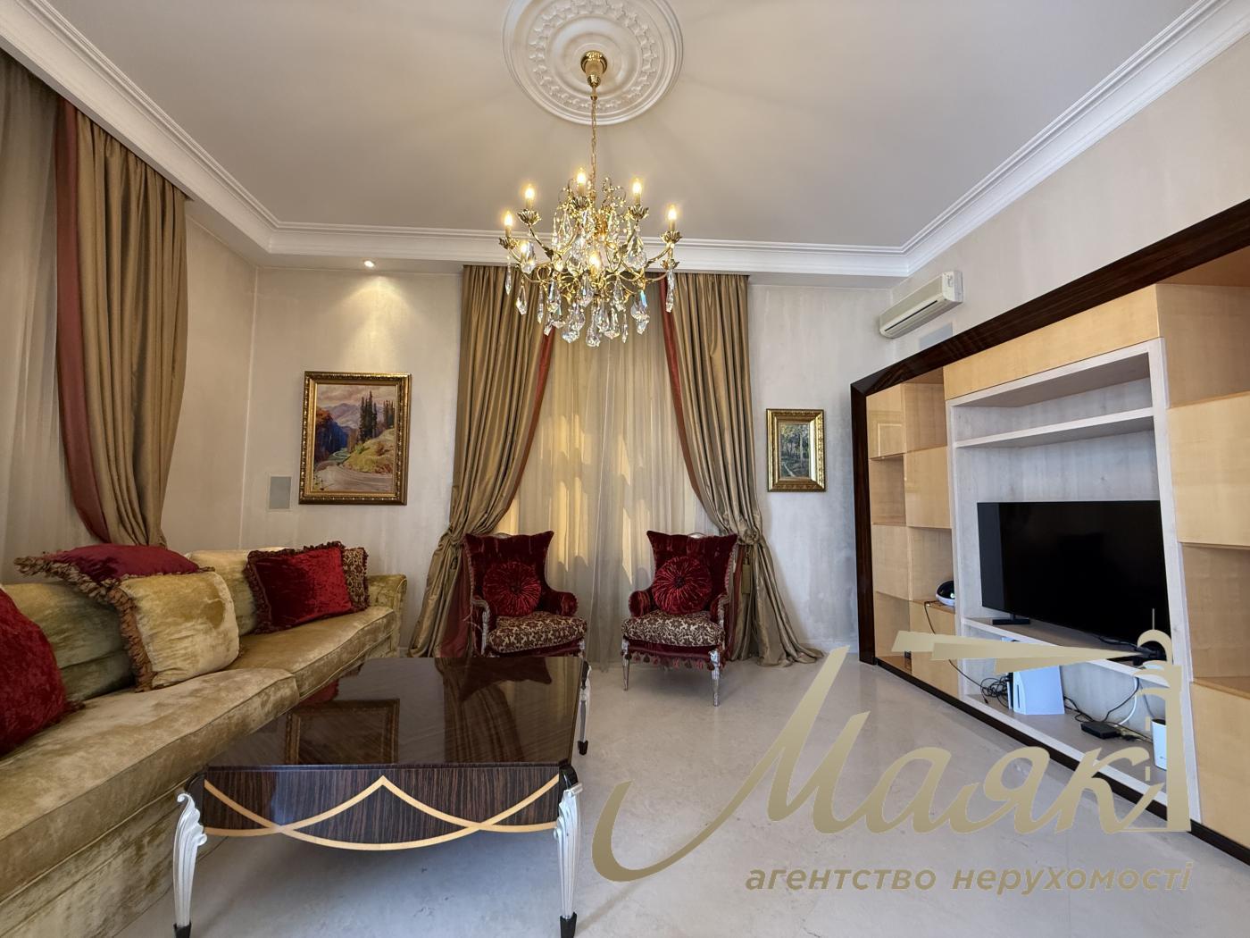 Аренда видовой 3к квартиры 245 кв. м на ул. Паторжинского 14, Центр, Шевченковский район