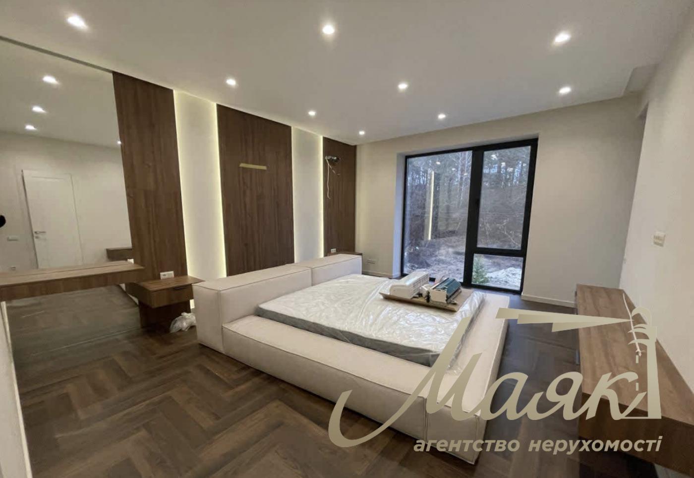 Продажа 2-х этажного дома 220м2 в КГ Новая Ходосовка, в с. Ходосовка, Киево-Святошинский район.