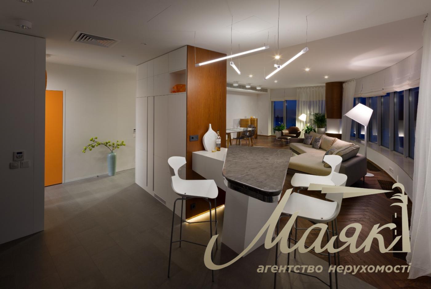 Продаж 3-кімнатної квартири ЖК Рів'єра Ріверсайд, вул. Раїси Окіпної