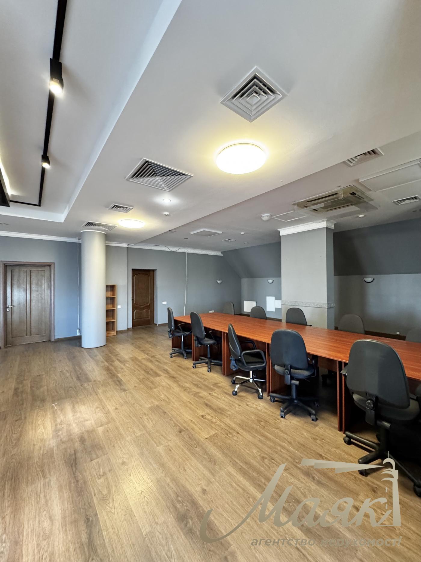 Rent of open-space office 420 sq.m. Business center Sapphire | Pechersk