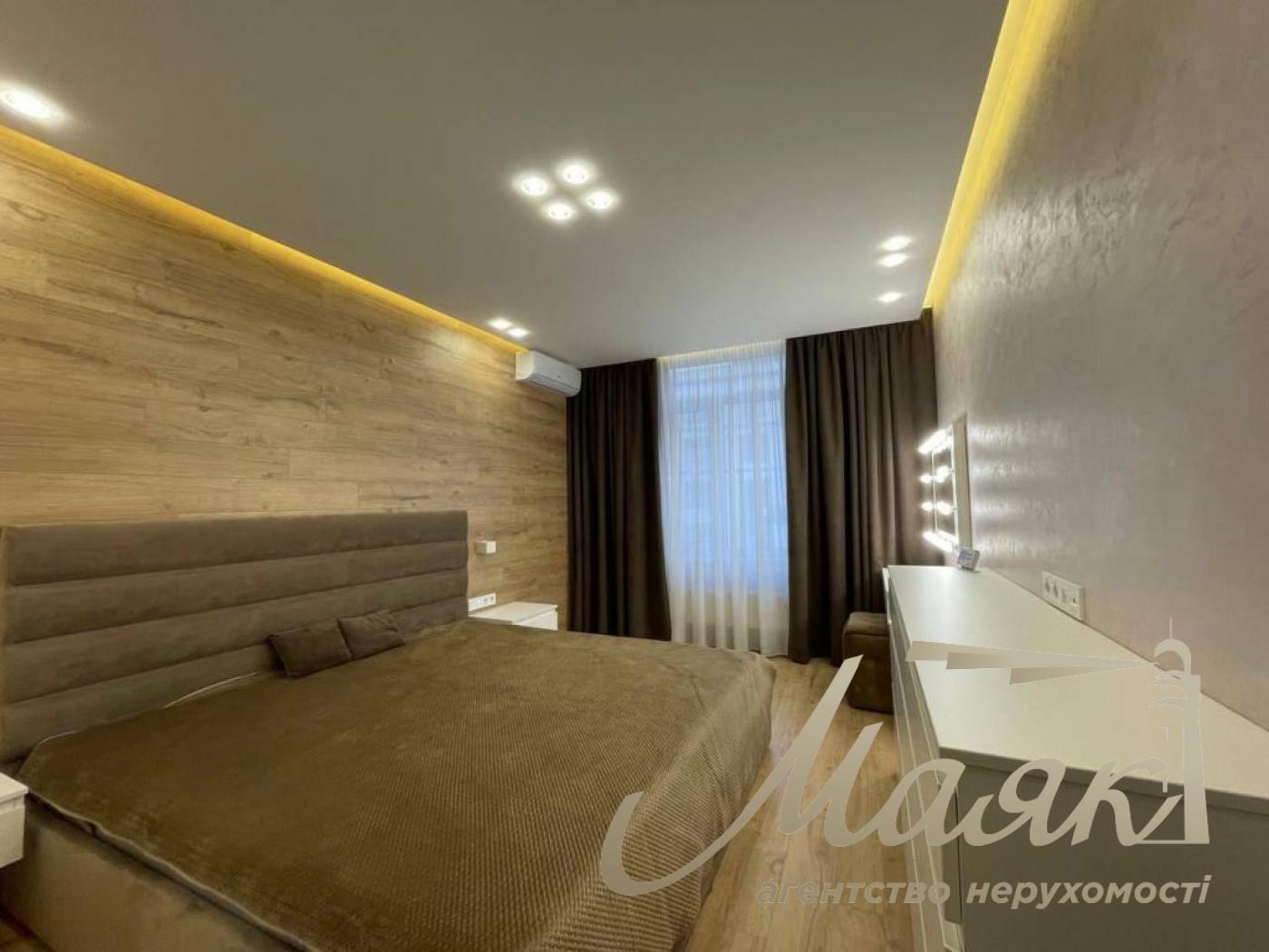 Sale of 2-room apartment 60m2 in residential complex Parkland, Yunosheskaya st. 17, Goloseevsky district, Kyiv.