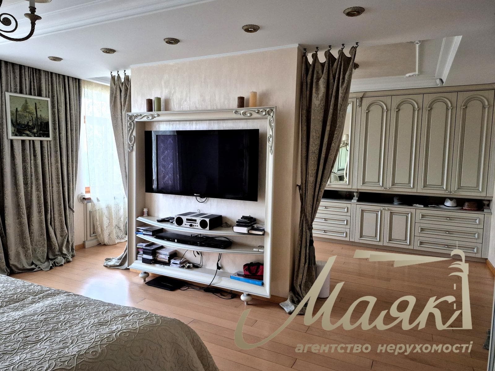 Продаж елітного будинку 711 м² з басейном і SPA-зоною, 50 соток землі, с. Рудики/Козин/Конча Заспа, Обухівський напрямок, Київська область. Рудики/Козин/Конча Заспа, Обухівський напрямок, Київська область.