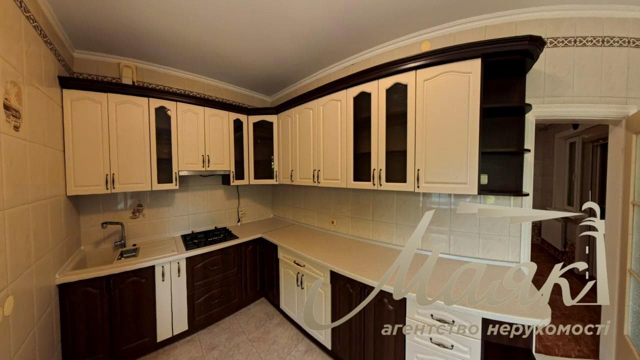 House for sale 414m2 in Kryukovshchina village, Shevchenko street, Kyiv-Svyatoshynskyi district, Kyiv region.