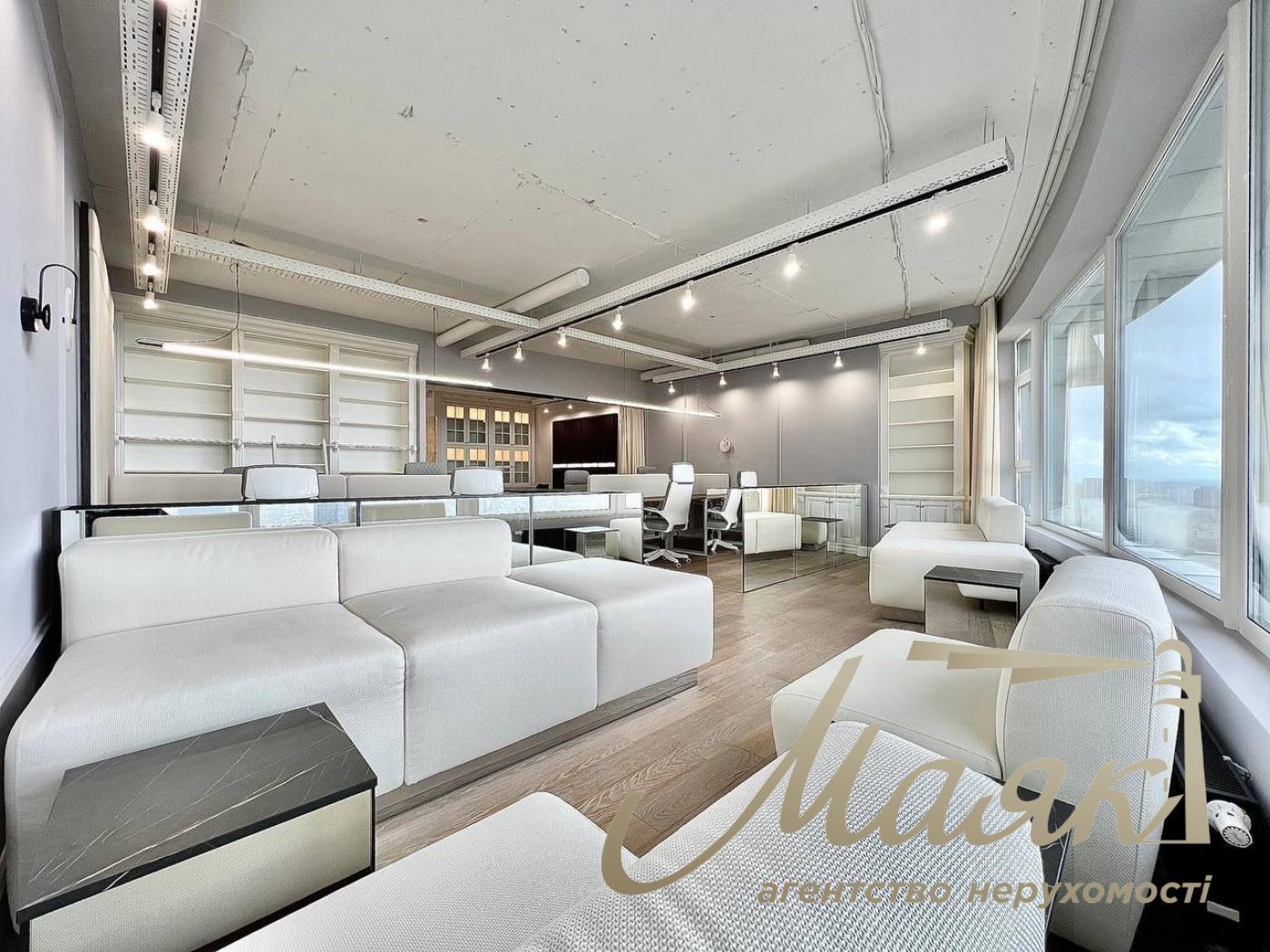 Sale of office with tenant Business Center Carnegie, Klovsky descent street