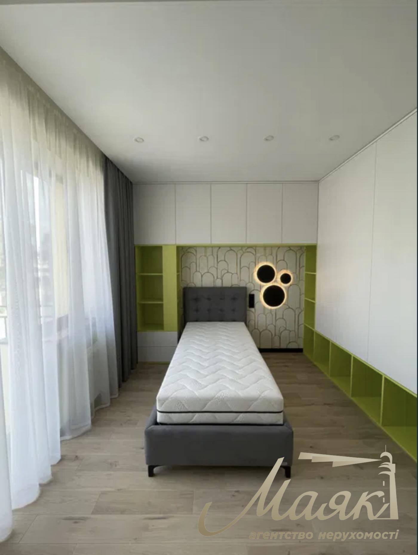 Оренда таунхауса 290 м2 , КМ Montana Village