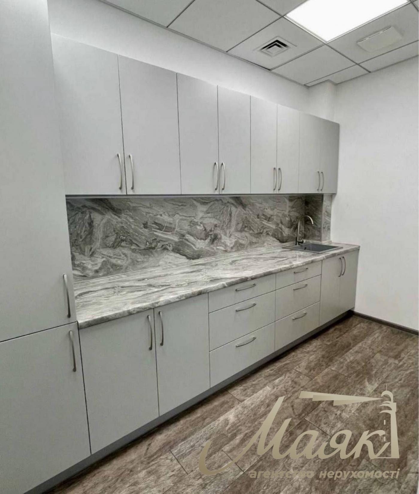 Office rent 280 m2, Boychuk St. 44a, Goloseevsky