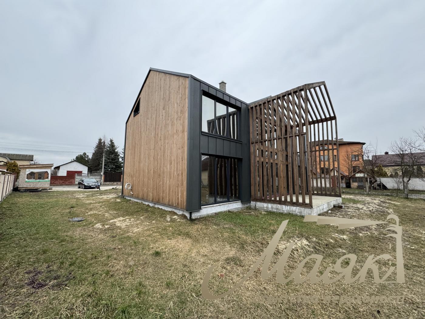 Продаж 2-поверхового будинку в Голосіївському районі Києва 252 м2, Чапаєвка, Лисоводна