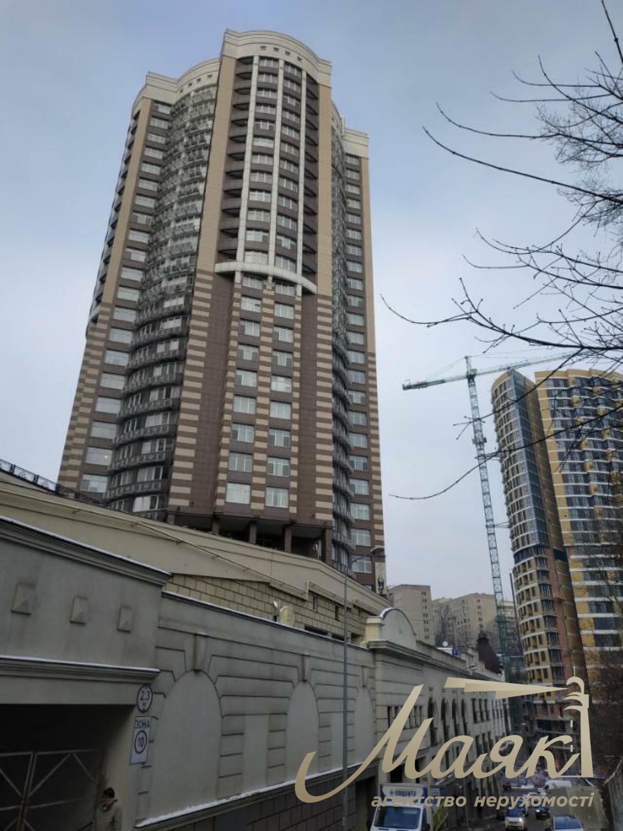 Продаж квартири 70 м2 у ЖК Покровський Посад вул.Глибочинська 32б