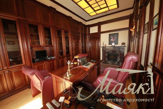 Продається VIP-офіс в Урядовому кварталі Києва на вул. Шовковичній! Липки. Печерськ
